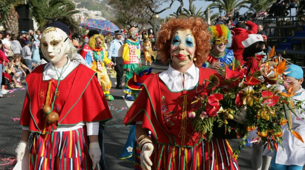 Desfrute do Carnaval da Madeira com a AKIRENT